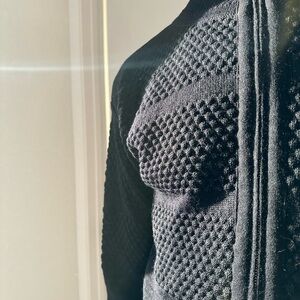 S.N.S Herning cardigan
100% wool sweater in dark blue
Made in Denmark